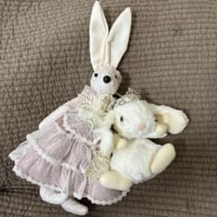 うさぎ ぬいぐるみ 2体セット ドレス ティアラ - メルカリ