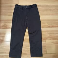 黒のストレートパンツ サイズ110のサムネイル