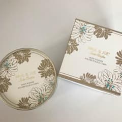 ポール&ジョー  ボディ パウダーのサムネイル