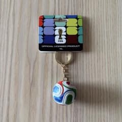 FIFA公式 W杯 サッカーボール キーホルダー　TRIONDAのサムネイル
