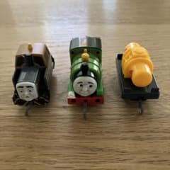カプセルプラレール きかんしゃトーマス 3点セット 　テン　パーシー　タンク車のサムネイル