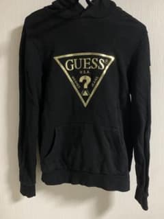 GUESS/ゲス　パーカー　フード付き　ブラック　ゴールド トップス　Sのサムネイル