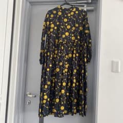 花柄ロングワンピースのサムネイル