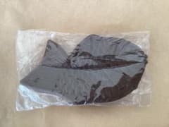 【新品・チョコレート1点】たい焼き　シリコンポーチ Qualia製のサムネイル