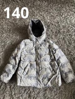 GapKids 花柄ダウンコート 140㎝のサムネイル