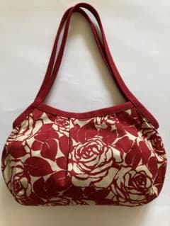 ウィリアムモリスポーチ&ハンドメイド　赤い薔薇　肩がけ　グラニーバッグのサムネイル