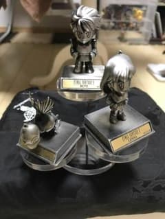 箱付き　ファイナルファンタジーⅤ レナ　クロムフィギュア　FF フィギュア FF5 クロムフィギュア バッツ＆レナ＆ボコ - メルカリ