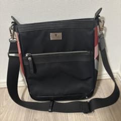 ブラックレーベルクレストブリッジ　ショルダーバッグのサムネイル