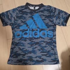 adidasシャツのサムネイル