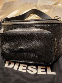 DIESEL モノグラム柄MIXマテリアル ボディバッグのサムネイル