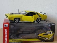 【1/18】オートワールド 1971 プリムス ロードランナー（イエロー） 1/18】オートワールド 1971 プリムス ロードランナー（イエロー