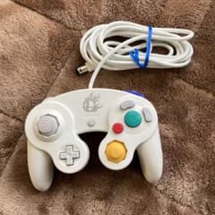 ゲームキューブ　コントローラー　白のサムネイル