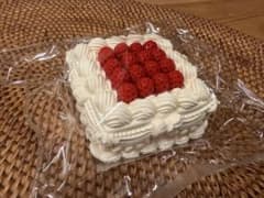 POMU LAB ストロベリーホイップケーキ⟡.· スクイーズのサムネイル