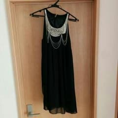 結婚式用ドレスのサムネイル