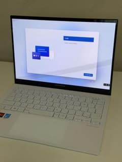 ノートPC Zenbook S13 UM5302TA-LX192W タッチパネルのサムネイル