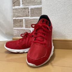スニーカー赤のサムネイル