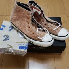 コンバース×ダッフィーコラボスニーカーのサムネイル