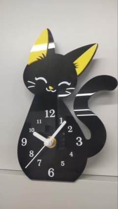 9*ん様 黒猫デザイン 置時計 アクリル製 インテリアのサムネイル