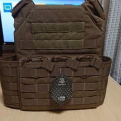 タクティカルベストのサムネイル