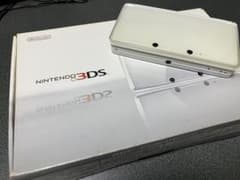 Nintendo 3DS 本体 ホワイトのサムネイル