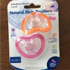 Nuby おしゃぶりのサムネイル