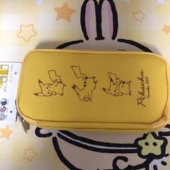 ポケモン　ピカチュウ　セパペンケース　コスメ　トラベルケース等のサムネイル