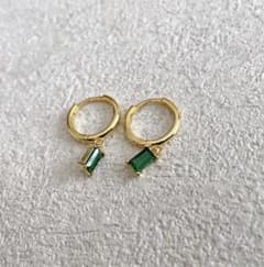 ゆらゆらジルコニアフープピアス　グリーン×ゴールド　シルバー925のサムネイル