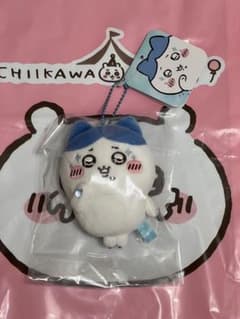 【新品★即購入可★送料込】ちいかわ　おいしすぎるよッ　水　ハチワレのサムネイル