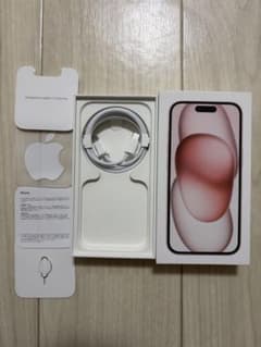 Apple iPhone 15 ピンク 付属品セットのサムネイル