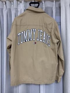 ⭐️美品⭐️TOMMY JEANS ベージュジャケットのサムネイル