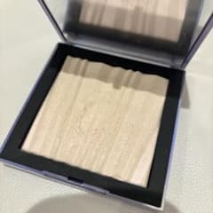 NARS オーラ イルミネイティング フェイス＆ボディパウダー