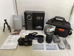 【美品】OLYMPUS OM-D E-M10 MarkII ミラーレス　一眼のサムネイル