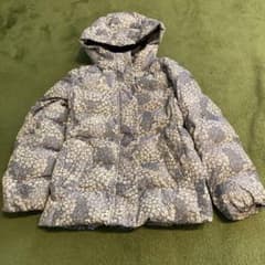 GAP  キッズ　ダウンコート　サイズ130のサムネイル
