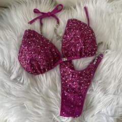 コンテストBikiniのサムネイル