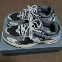 New Balance 725 グレー/ブラック 24.5cmのサムネイル