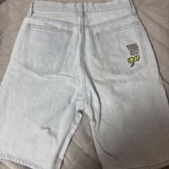 HUF ライトグレー ショートパンツ 30のサムネイル
