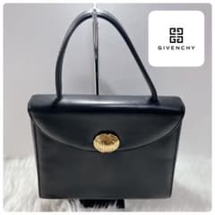 美品 GIVENCHY ハンド 冠婚葬祭 ブラック 上品　コンパクト シンプル GIVENCHY ジバンシィ フォーマル ハンドバッグ ブラック 冠婚葬祭
