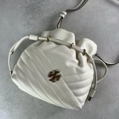 極美品✨トリーバーチ キラ シェブロン ミニバケット レザー 