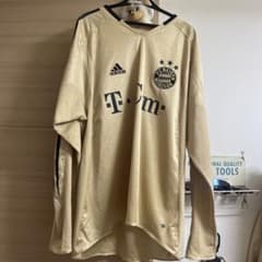 サッカーユニフォーム　ゲームシャツ　バイエルンのサムネイル