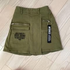スカートのサムネイル