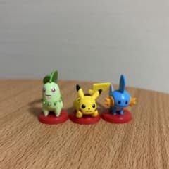 ポケモンモンスター旅立ちの3匹　チョコエッグ　チコリータ　ピカチュウ　ミズゴロウのサムネイル
