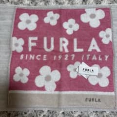 FURLA フルラ タオルハンカチ ピンク 花柄　新品未使用品のサムネイル
