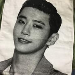 B.A.P 公式ヨングク フォトタオルのサムネイル