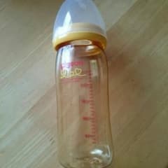 哺乳瓶 プラスチック製240mlのサムネイル