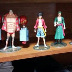 ワンピースフィギュアのサムネイル