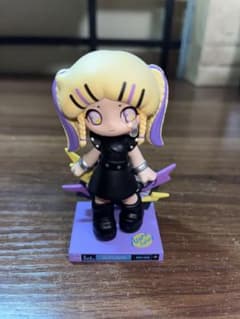popmart AZURA y2k フィギュアのサムネイル