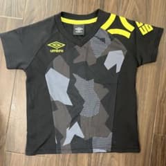 umbro アンブロ　サッカー プラクティスシャツ ブラック 120のサムネイル