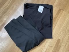 新品未使用　AMELY ラッシュガード　セットアップ　ブラックのサムネイル