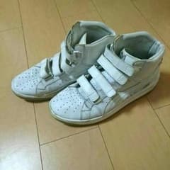 値下げしました  1000→500→300    プーマスニーカー29㎝のサムネイル