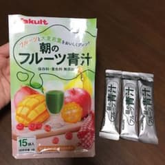 ヤクルトヘルスフーズ 朝のフルーツ青汁  105g（7g×15袋）のサムネイル